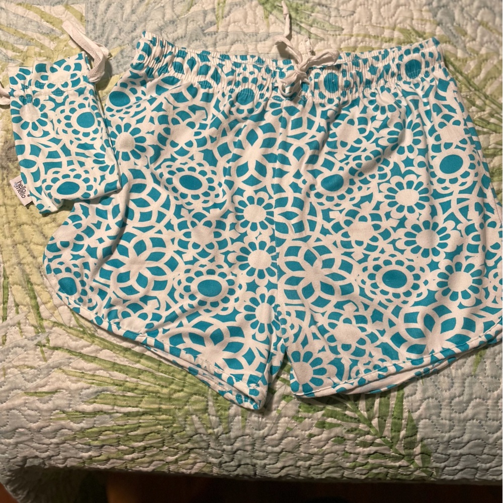 Hello Mello pajama shorts - size S/M